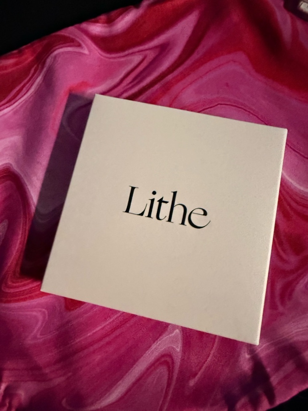 Lithe Sunset Blush Palette – Cream & Black Packaging